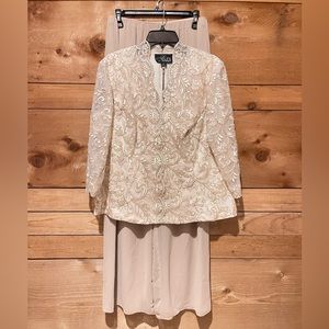 Alex Evenings Formal Taupe Pantsuit Scalloped Lace Top with Chiffon Pants XL